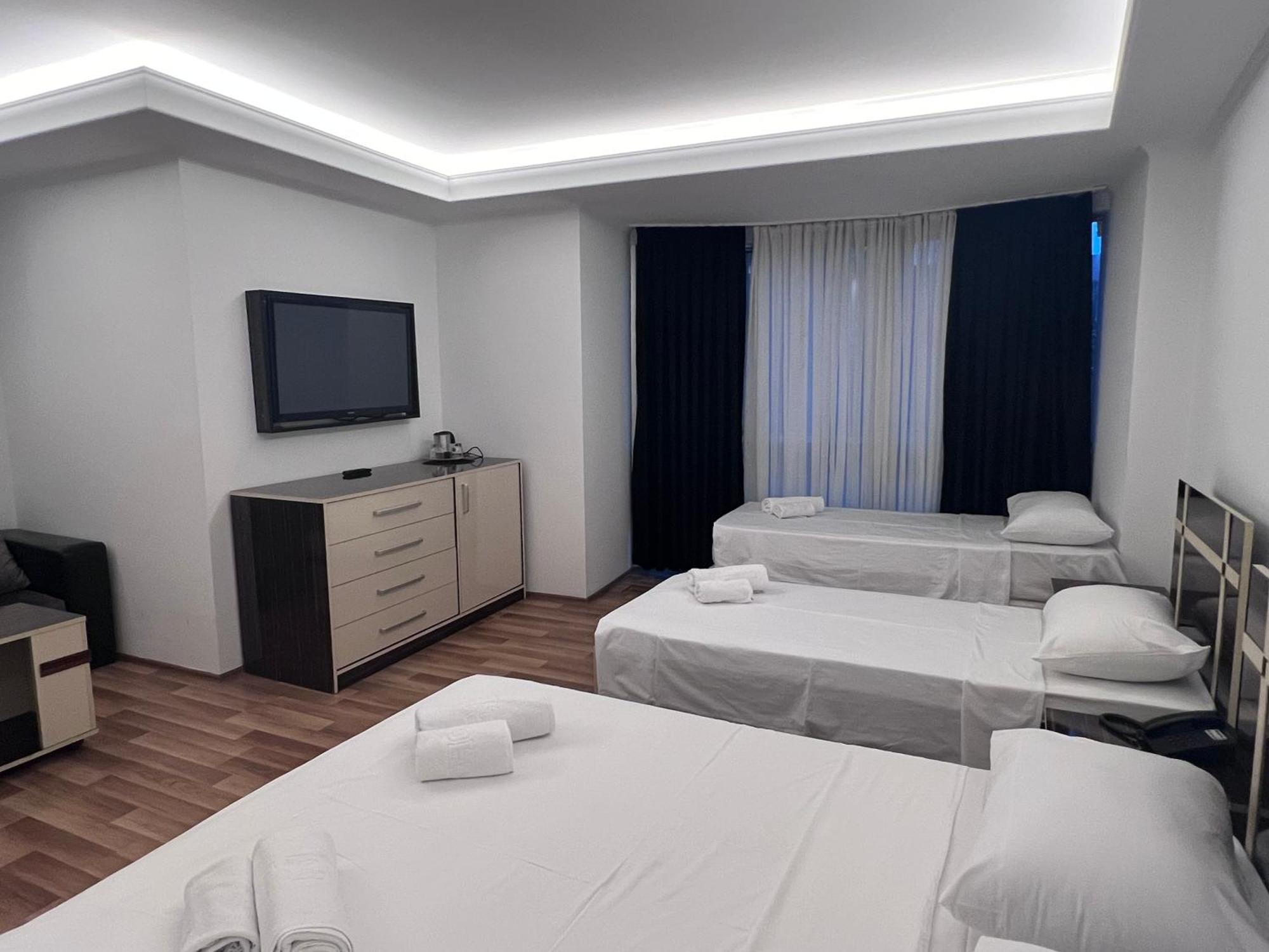 Hotel Argo Batumi Exterior foto